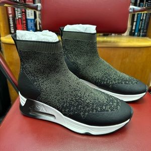 ASH lipstick, black knit sneakers, size 37, New